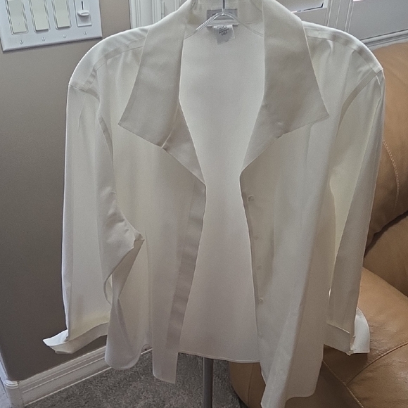 Chico's Jackets & Blazers - Beautiful Chico’s white button down blouse in size 3 (fits approx L/XL 14–16).